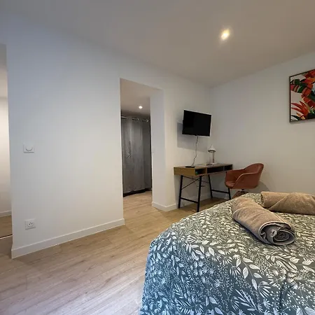 Le Logis Du Val Patio Prive Au Coeurde Climatisation Apartment Briey